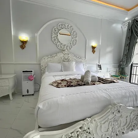 Casa Rani Hotel & Restaurant